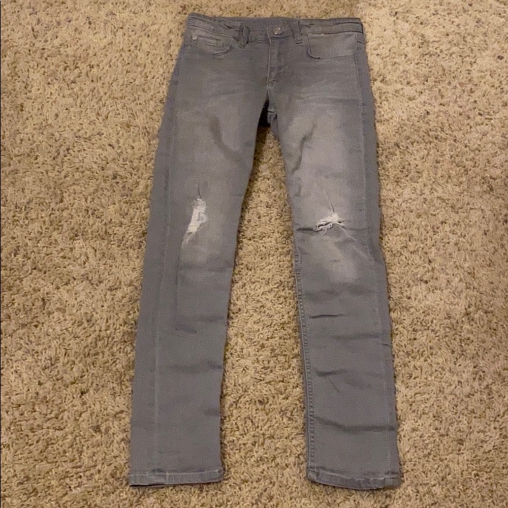 gray ripped american eagle jeans